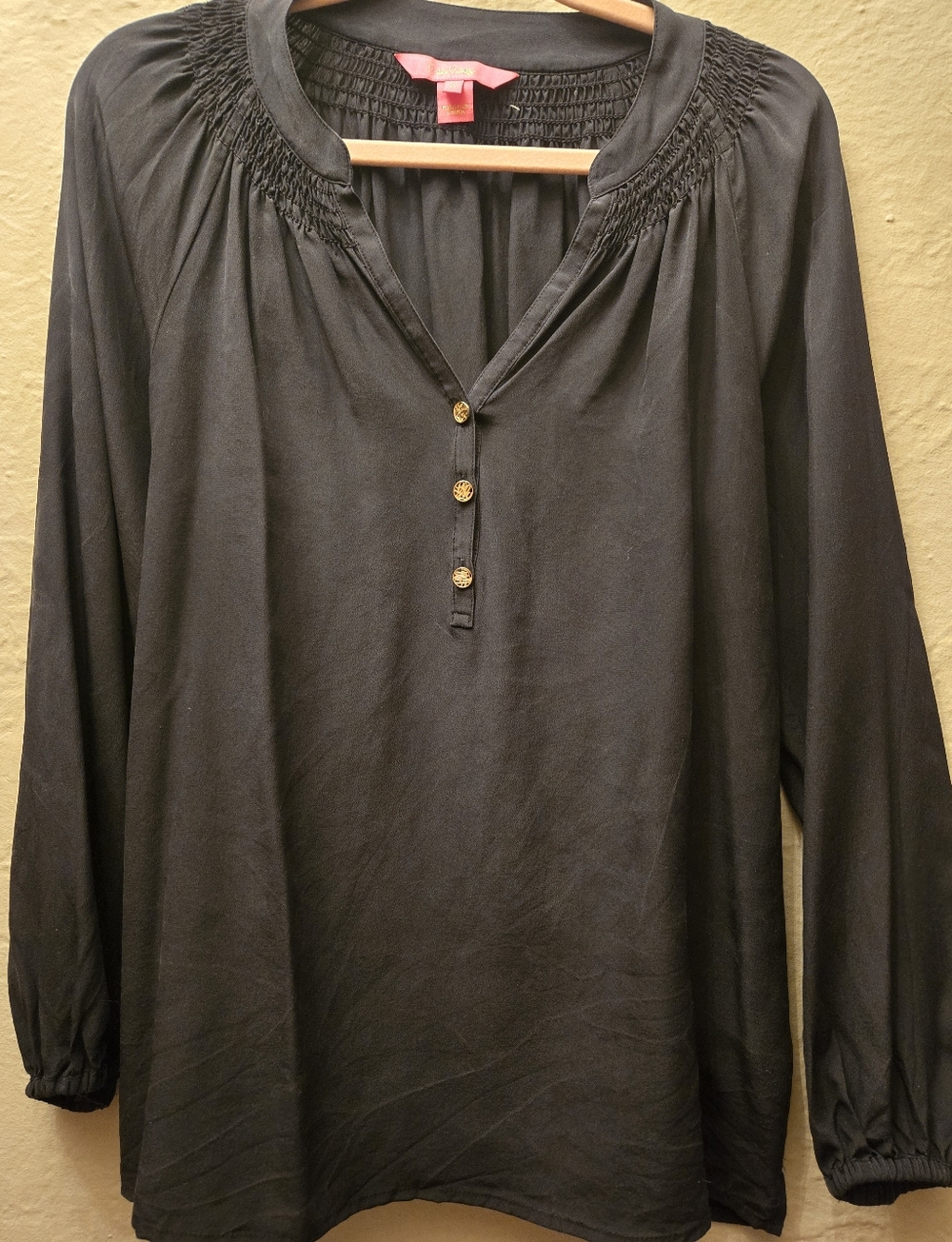 Lilly Pulitzer 100% Silk Black Blouse Smocked Neck Button Top S